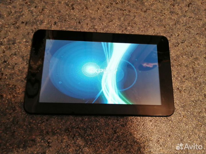 Планшет и беспроводная клавиатура