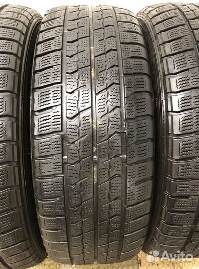 Goodyear UltraGrip Ice Navi Zea 215/65 R16 100Z
