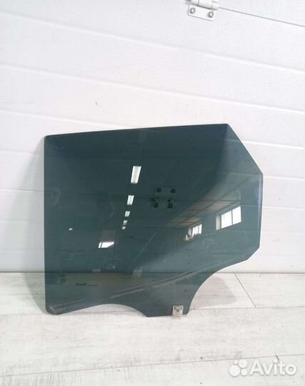 Стекло задней левой двери Mazda CX 7