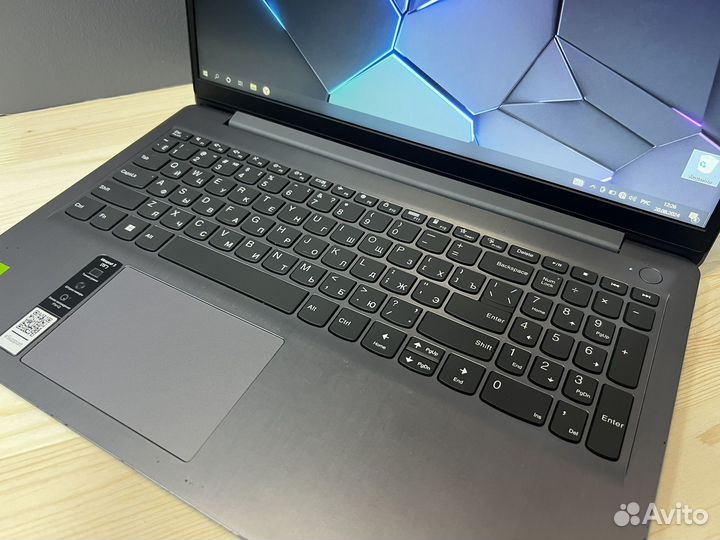 Ноутбук Lenovo Ideapad 3 15ITL6