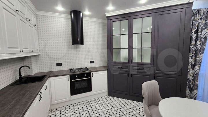 3-к. квартира, 84 м², 14/18 эт.