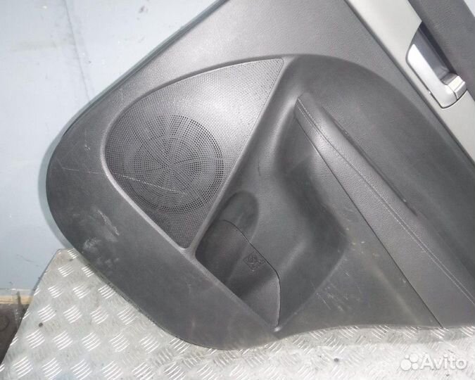 KIA Sorento 2 Обшивка двери задней правой