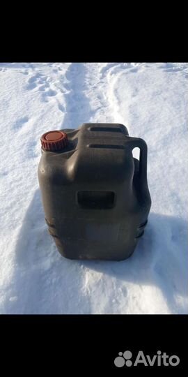 Канистра пластиковая