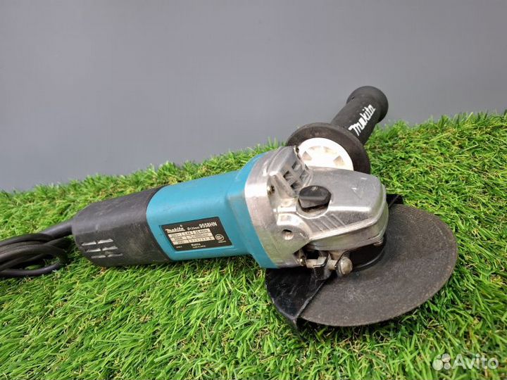 Болгарка Makita 9558HNR