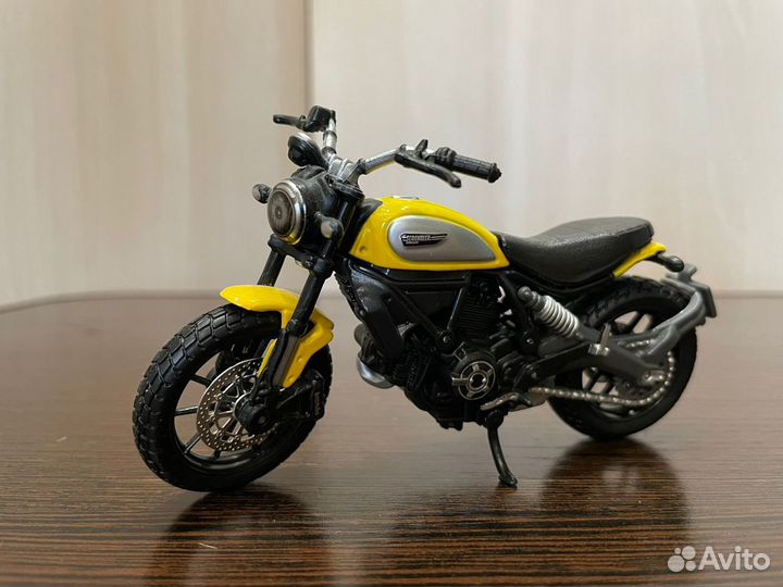 Модели мотоциклов 1:18 Ducati