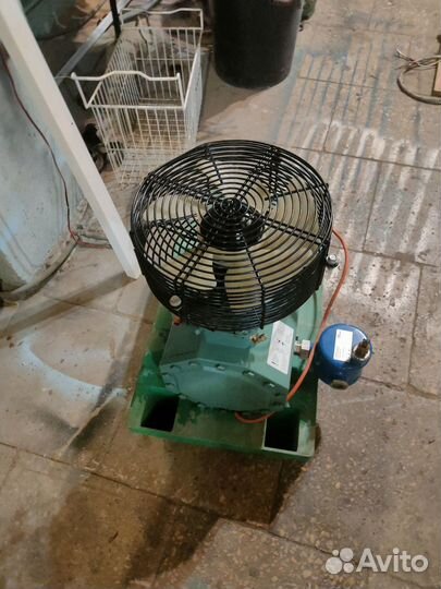 Компрессор битцер 2еc-2.2