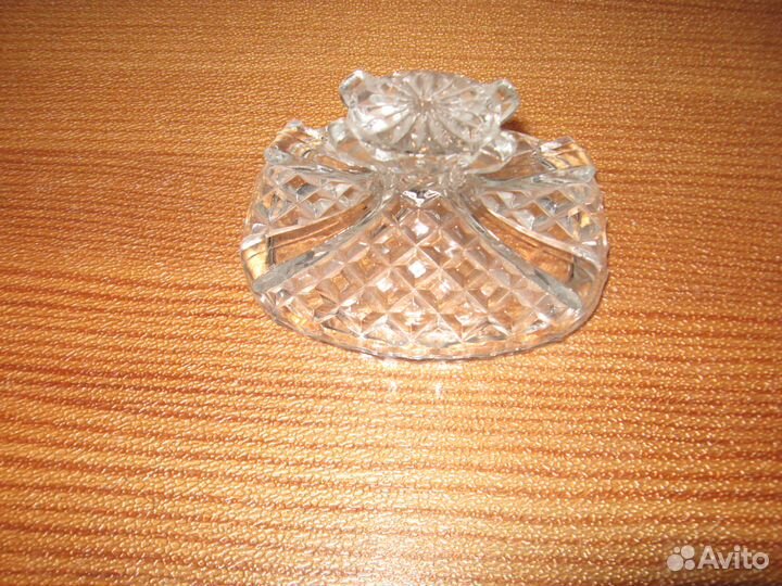 Крышка от стеклянной вазочки для украшений