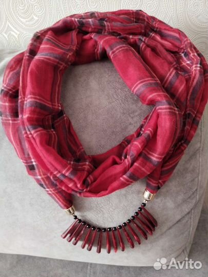 Шарфы и палантины