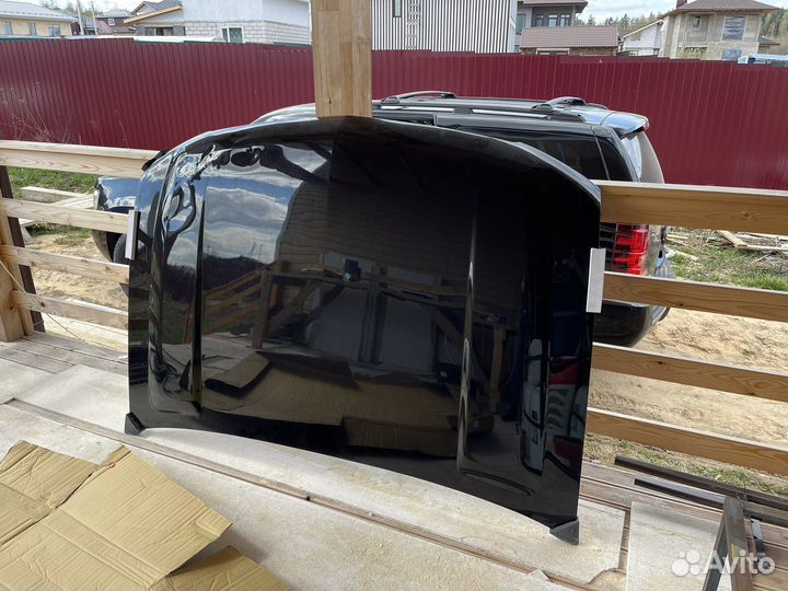 Капот Chevrolet Tahoe gmt900 2008-2013