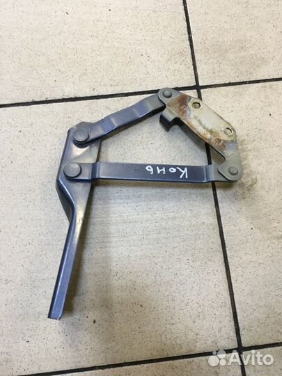 Петля капота левая Iran Khodro Samand 2006