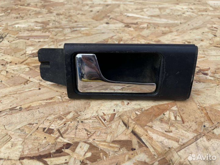 Ручка двери внутренняя левая audi 100c4