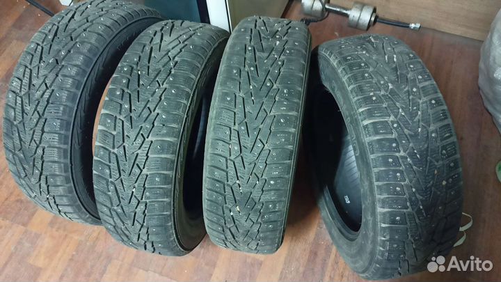 Nokian Tyres Hakkapeliitta 7 185/65 R15 92