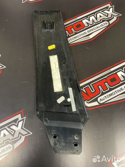 Накладка стойки левая Volkswagen Passat CC