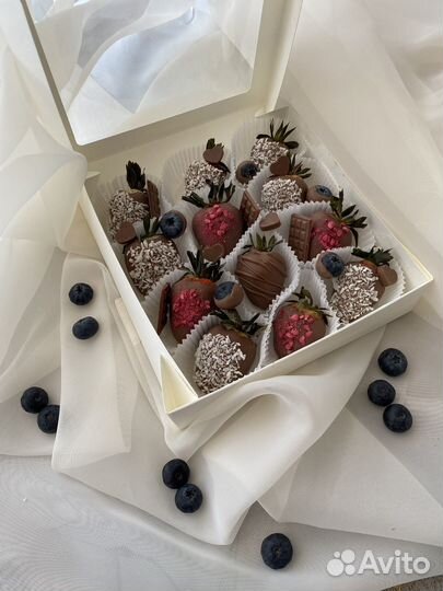 Клубника в шоколаде, свечи-цветы