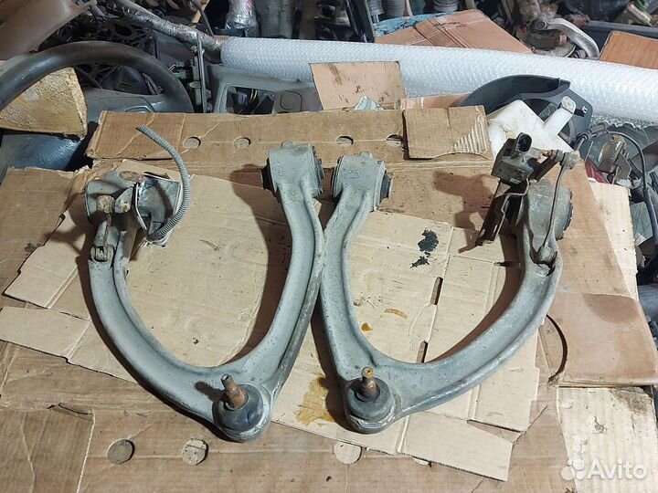 Рычаг верхний правый, левый на Mercedes w220