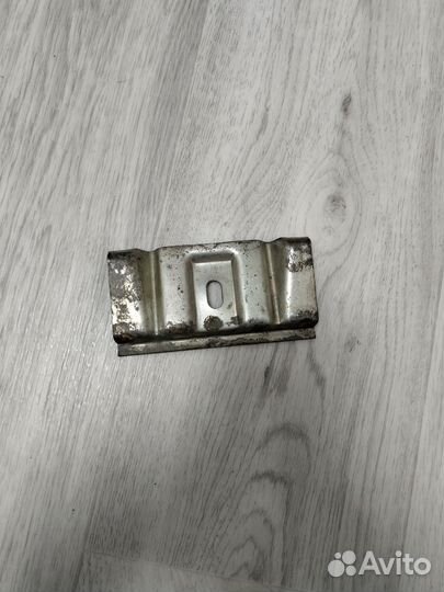 Шланг тормозной задний Мерседес w202