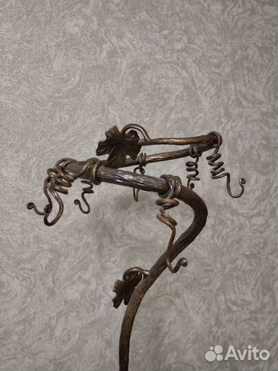 Вешалка напольная кованая
