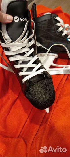 Коньки хоккейные 39 размер