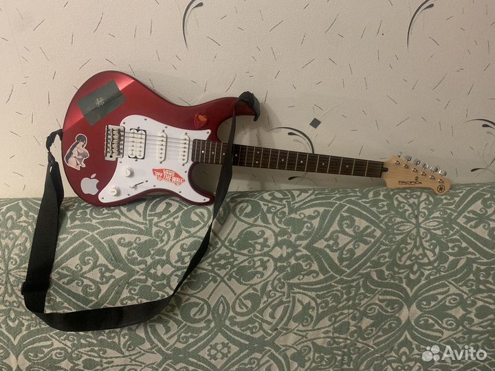 Электрогитара yamaha Pacifica 012 Red Metallic