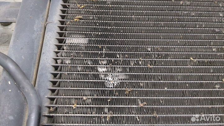 Радиатор кондиционера Infiniti QX56