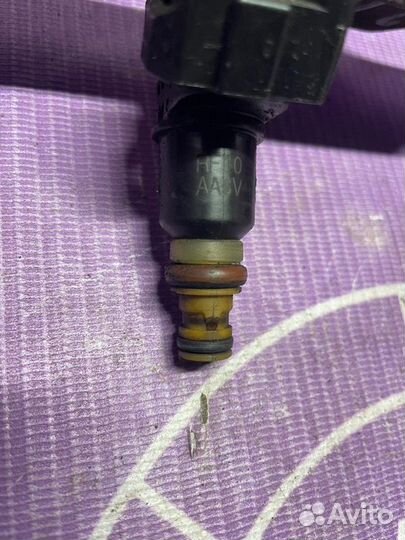 Топливная рампа с форсунками Honda Accord 7 CL9