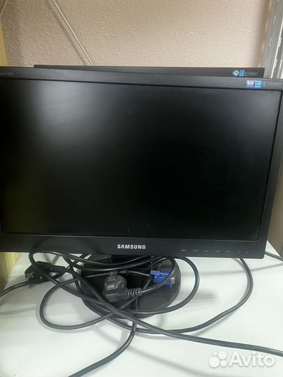Монитор Samsung 943sn
