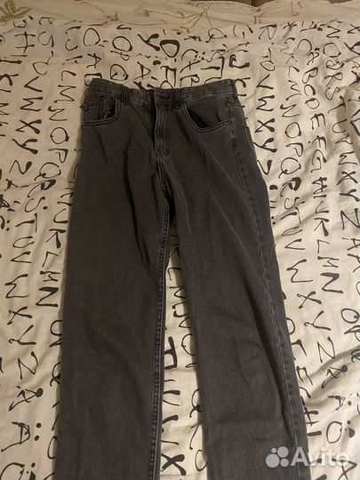 Джинсы mom серые