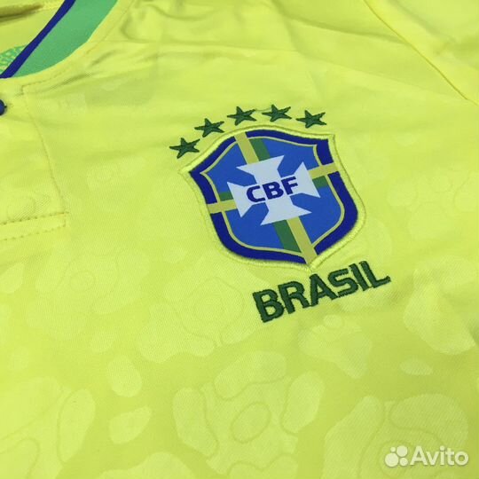 Футбольная форма сборнрй Бразилии 2022/23