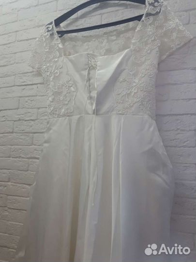 Свадебное платье