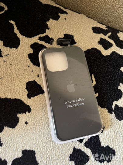 Чехол на iPhone