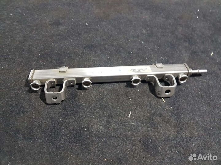 Топливная рампа Mazda 3 2.0 lf