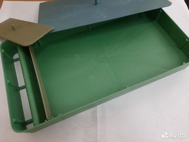 Кормушка ульевая и пыльцесборник