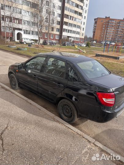 LADA Granta 1.6 МТ, 2013, 200 000 км