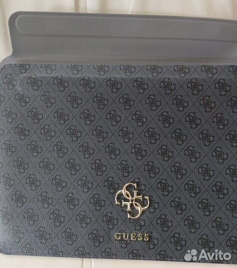 Чехол-папка Guess для MacBook