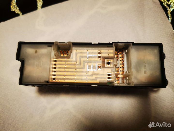 Блок кнопок стеклоподъемников Nissan X trail t30