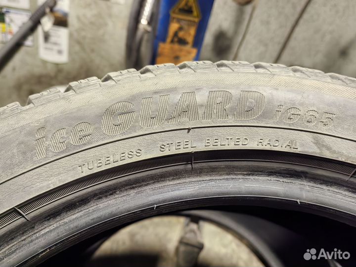 Yokohama Ice Guard IG65 215/50 R17