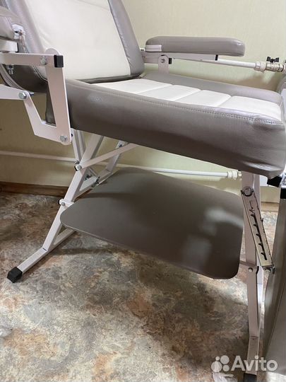 Кресло для педикюра, ресниц, шугаринга, массажа