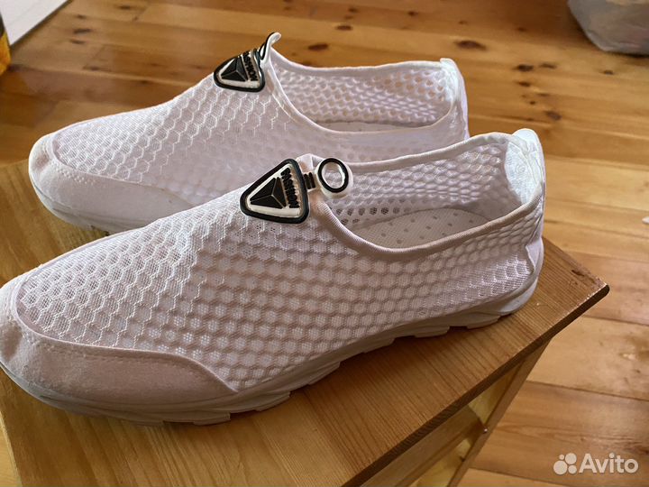 Спортивная обувь