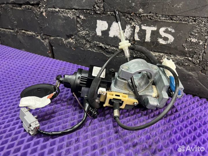 Замок зажигания Nissan X-Trail NT31-244109 MR20DE