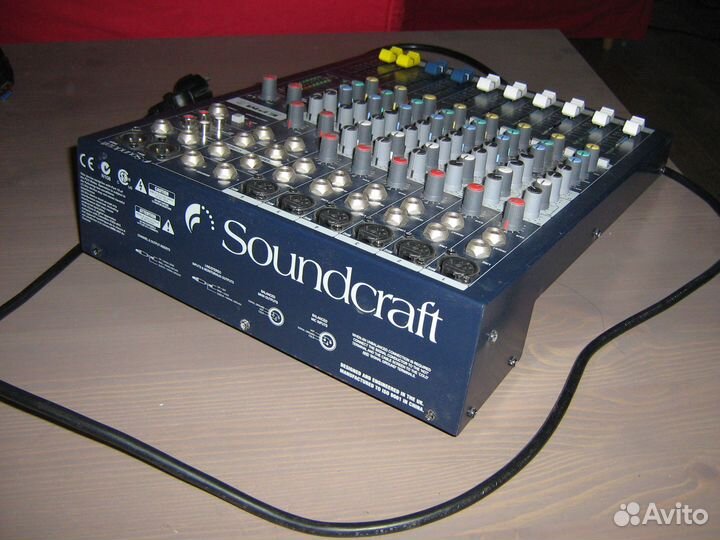 Микшерный пульт Soundcraft EPM6