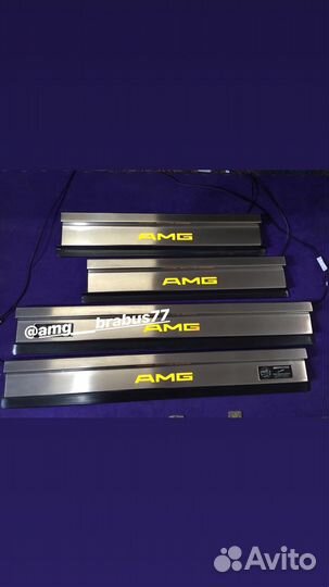 Пороги с подсветкой для Mercedes Benz E class W124