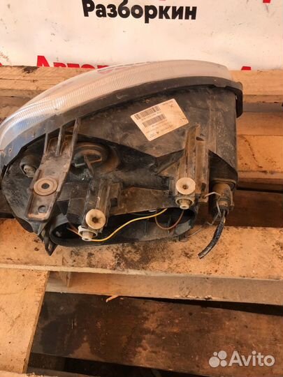 Фара передняя