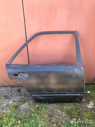 Дверь задняя Mercedes w124