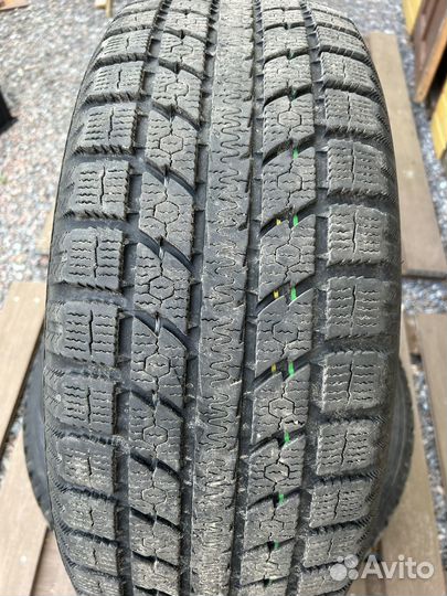 Toyo Observe GSi-5 235/55 R19 101Q