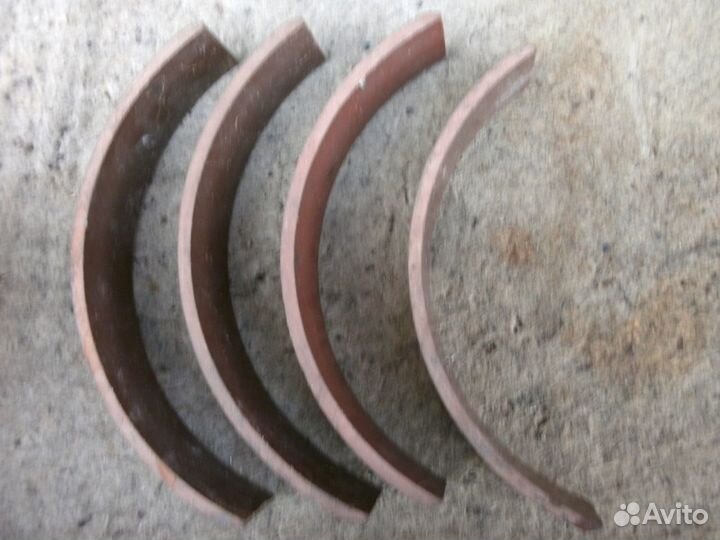 Тормозные колодки азлк 2141