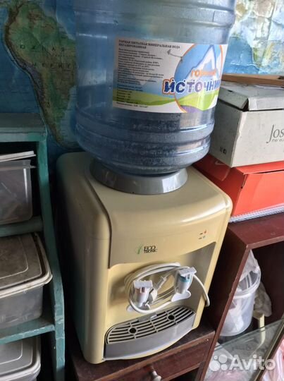 Кулер для воды настольный