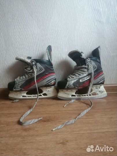 Хоккейные коньки Bauer 39-40 размер