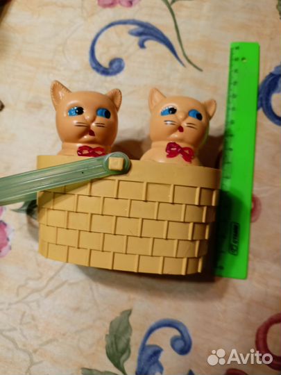 Котята в корзинке.Игрушка из СССР