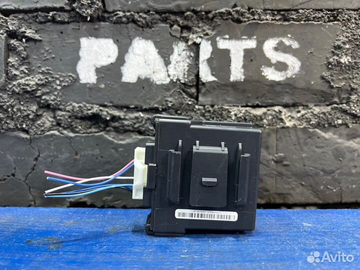 Блок управления Nissan X-Trail HNT32-108732 MR20DD