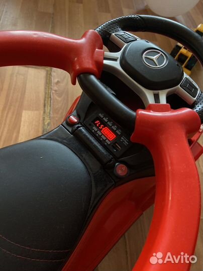 Детская машинка на аккумуляторе Возможен торг